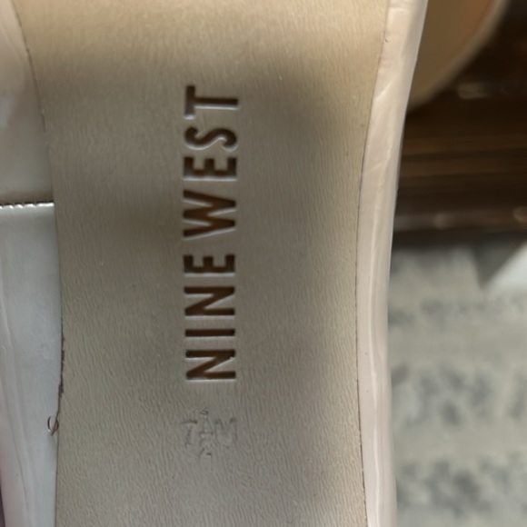 Nine West Patent Nude open toed heels - Picture 4 of 9